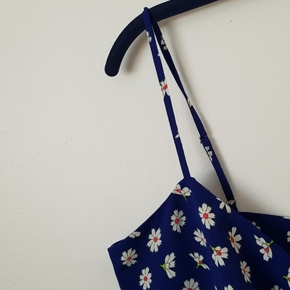 Topshop Blue Floral Print Sleeveless Top in Size 8 - Picture 4 of 10